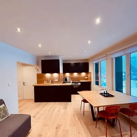 Cosy Of John Cockerill 2 Apartment